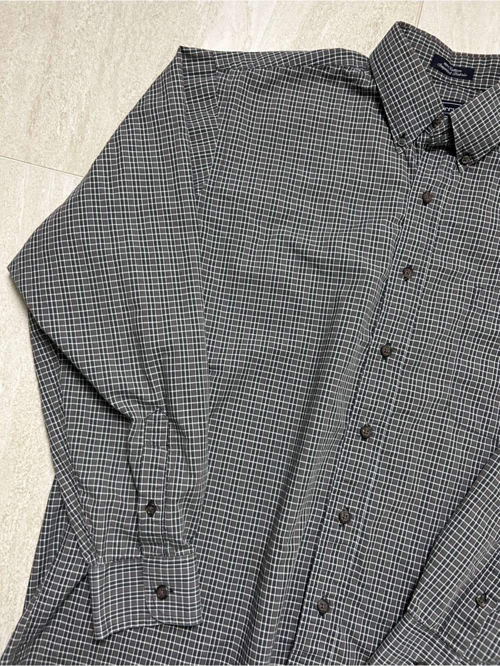 VINTAGE BURBERRY DARK GREY PLAID BUTTON DOWN SHIRT MENS LARGE EXCELLENT COND - Picture 3 of 11